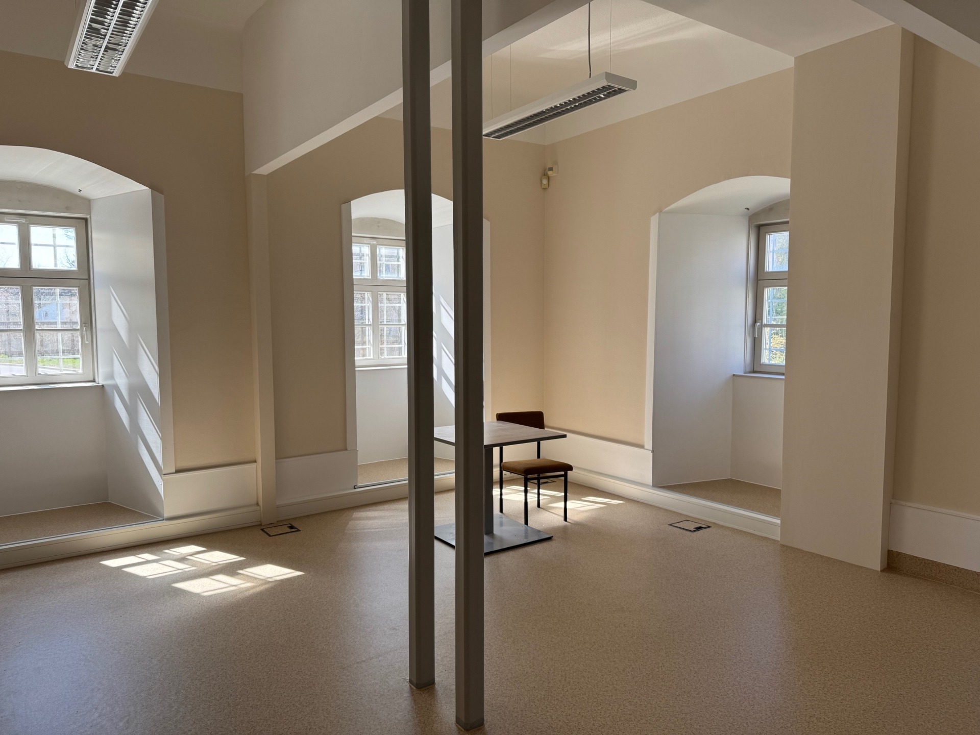 Umbau Bürgerservice - Abschluß Fußboden